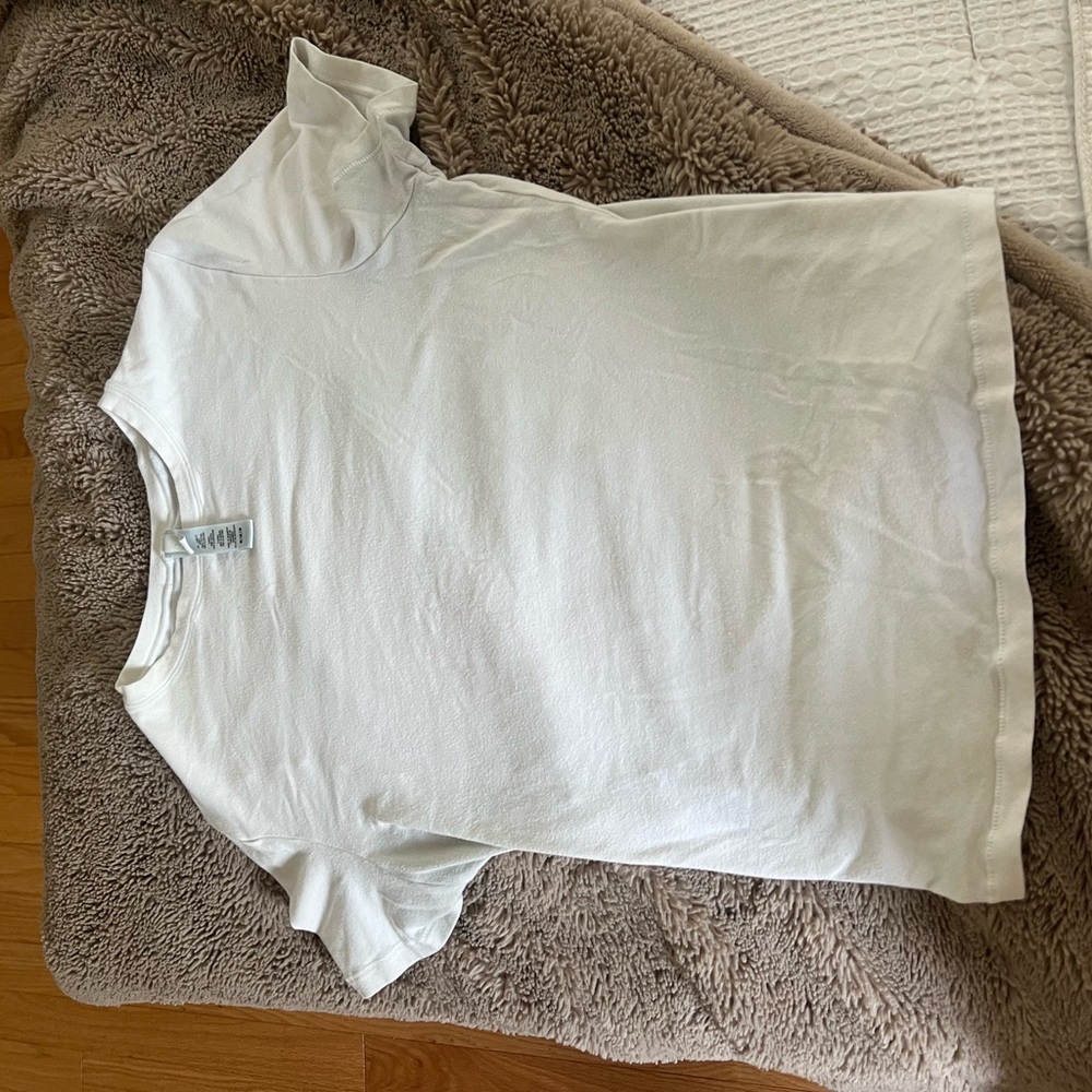 SKIMS White Short Sleeve Tee